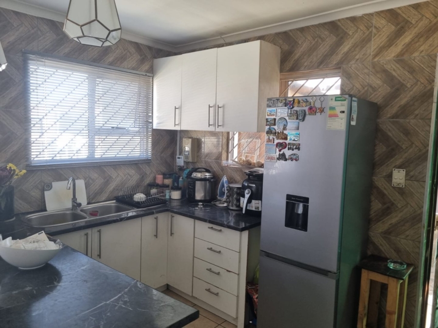To Let 3 Bedroom Property for Rent in Belhar Western Cape